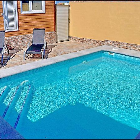 Bungalow con piscina privada Conil De La Frontera Exterior foto