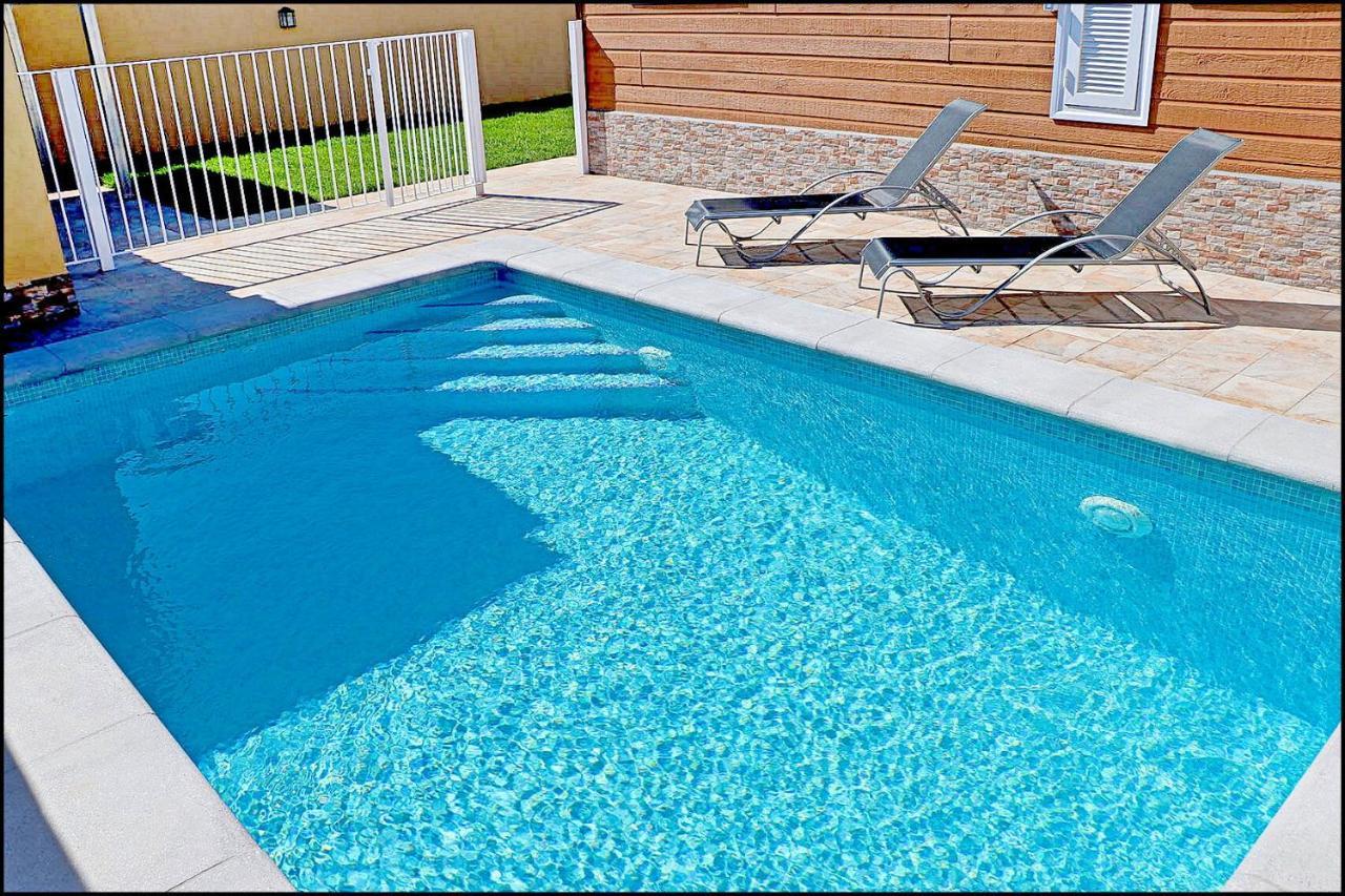 Bungalow con piscina privada Conil De La Frontera Exterior foto